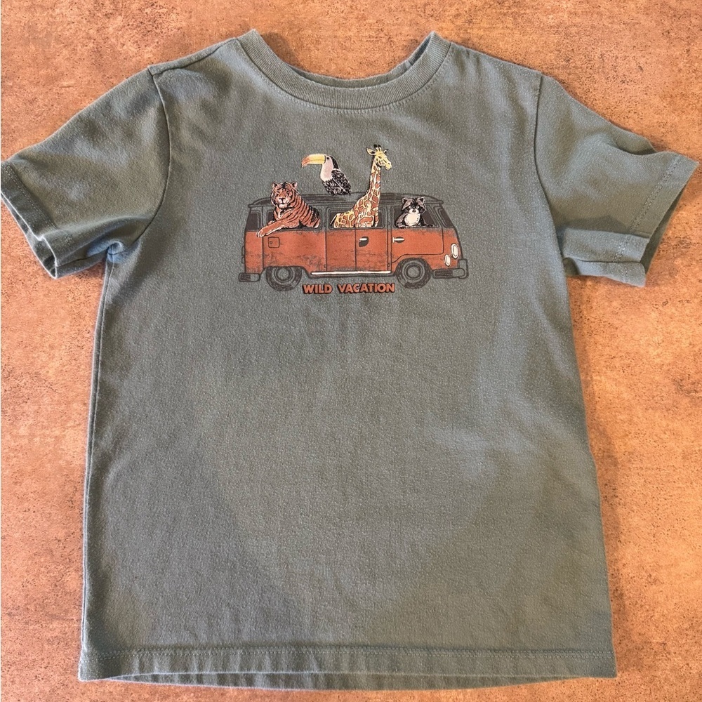 Fun Adorable Wild Vacation Kids Green Short Sleeve T-Shirt, Boys Size 5T Casual
